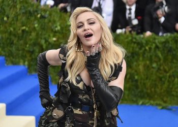 Bantu Sekolah di Detroit, 3 Alasan Madonna Menjadi Superstar Berhati Emas