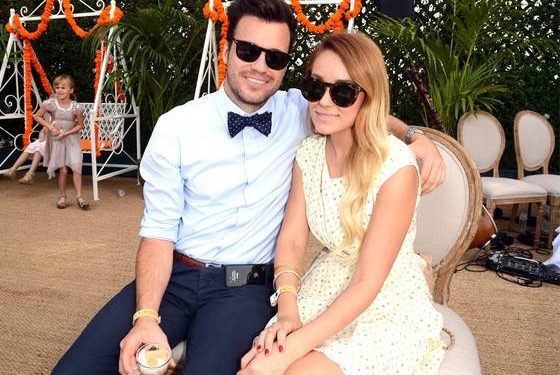 Tak disangka! 6 Musisi ini bertemu cinta sejatinya ketika sedang konser