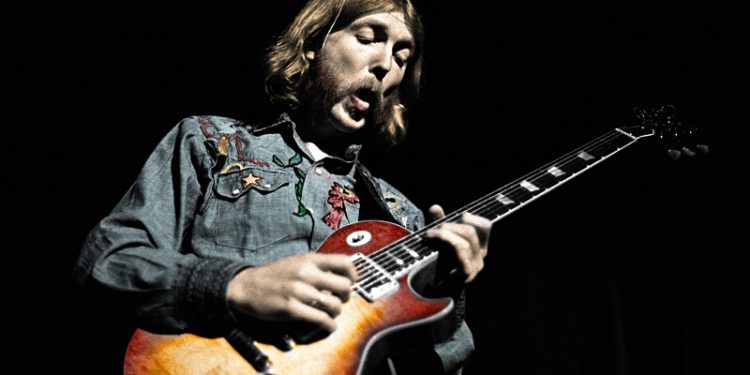 8 Gitaris Terbaik Dunia, adakah salah satunya idolamu ?