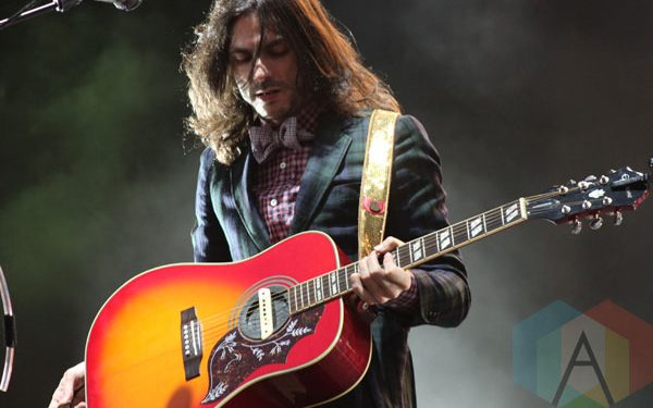 10 Gitar Akustik Terbaik di Indonesia Untuk Pemula