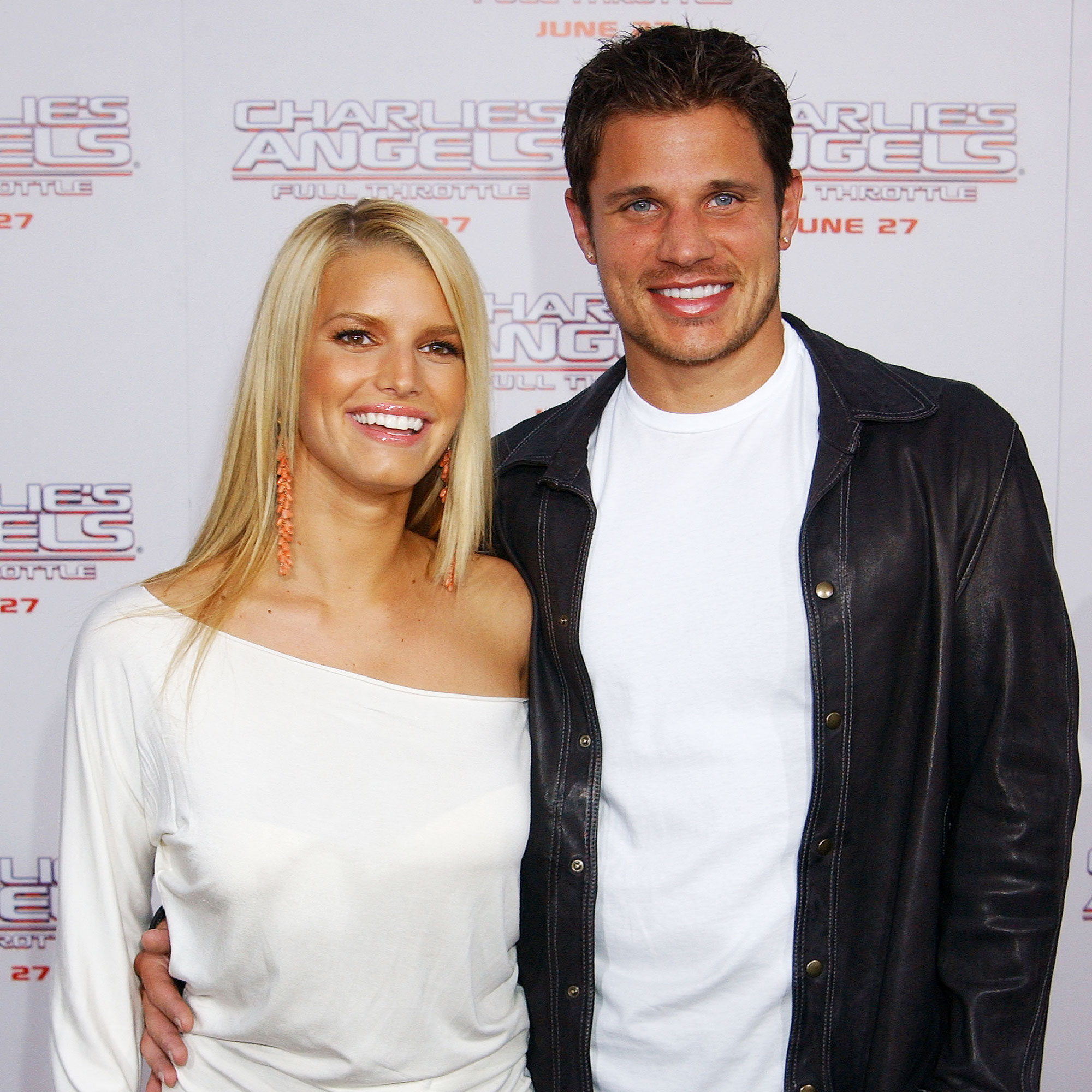 Молодятник. Jessica Simpson and Nick Lachey. Ник Лаше и Джессика симпсон свадьба. Джонни Ноксвилл и Джессика симпсон. Jessica Simpson Nick Lachey женаты?.