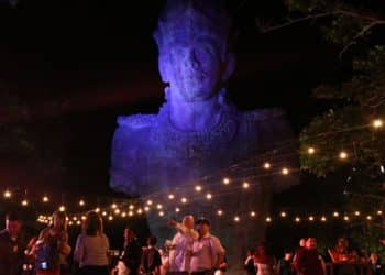 6 Destinasi wisata malam bali anti mainstream, bukan wisata biasa !