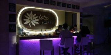 Bar dan Cafe Jogja Paling Asik Plus Hiburan Live Music Kekinian
