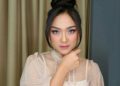 Keluarga Santai Tanggapi Marion Jola Sering Tampil Seksi