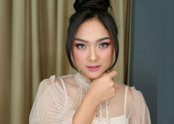 Keluarga Santai Tanggapi Marion Jola Sering Tampil Seksi