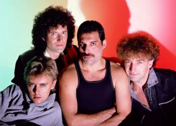 20 Lirik Lagu Yang Sering Kita Keliru Maknanya