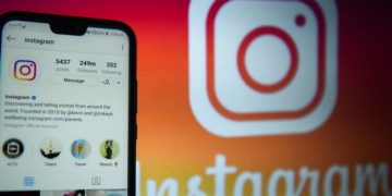 20+ Caption Instagram kekinian, tampil keren di 2020