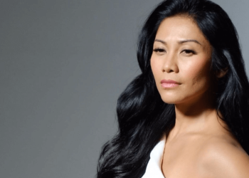 Warna Rambut untuk Kulit Sawo Matang Wanita - Hitam Pekat