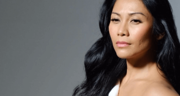 Warna Rambut untuk Kulit Sawo Matang Wanita - Hitam Pekat