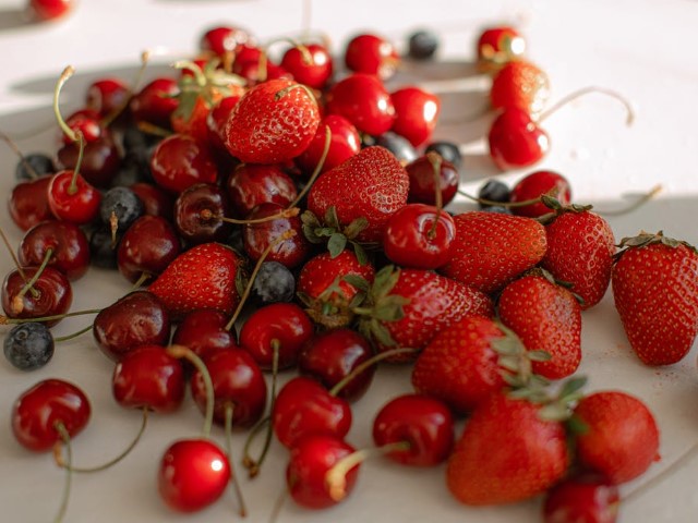 Buah berries untuk mencegah jerawat