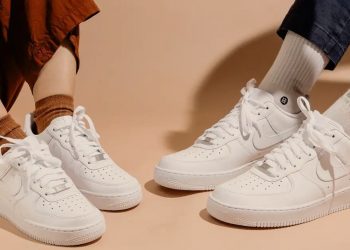 sepatu putih