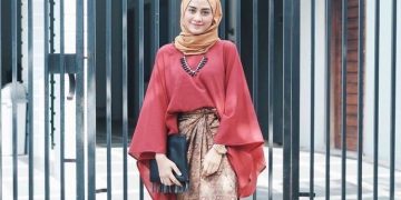 Rekomendasi Model Atasan Wanita Untuk Rok Lilit